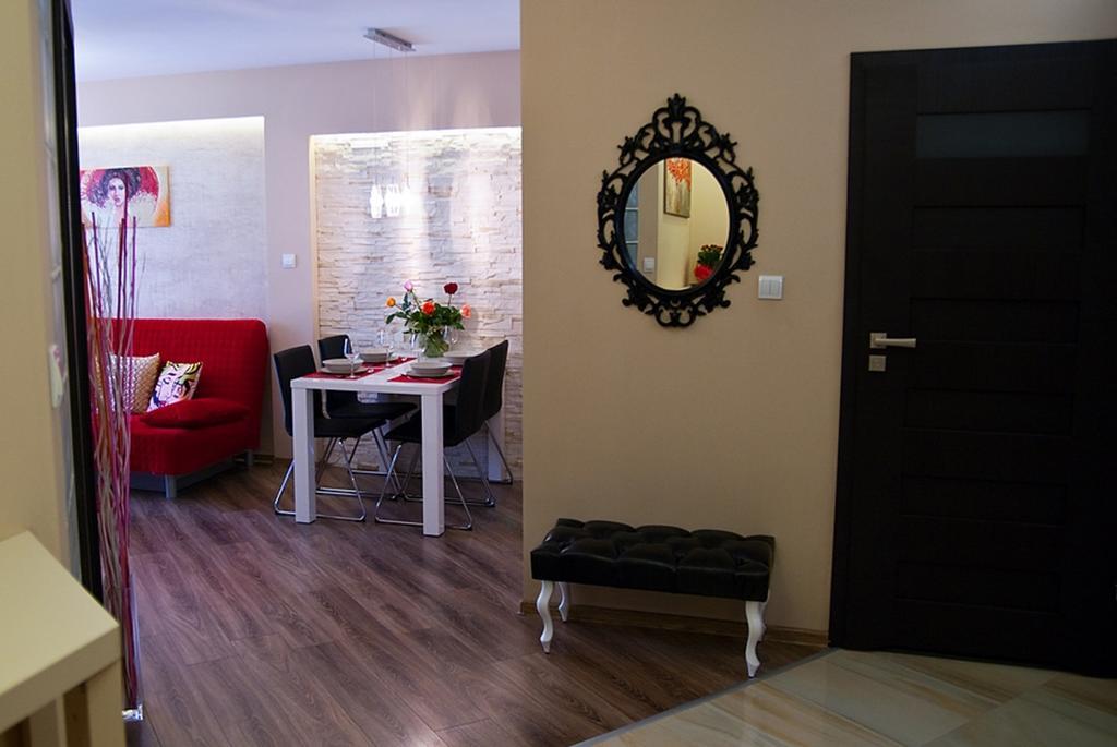 شقة كرينيتسا زدروي  في Apartament Szmaragdowy المظهر الخارجي الصورة